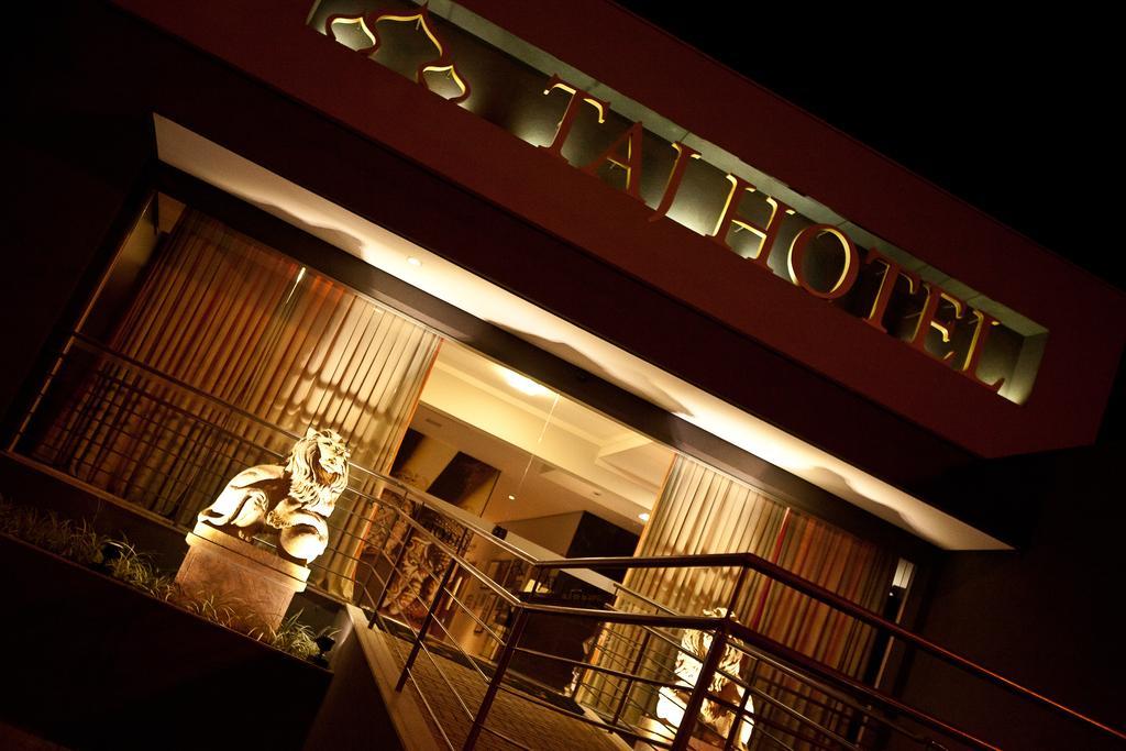 Taj Hotel Três Lagoas Buitenkant foto